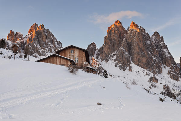 Citta di Carpi refuge, Cadini di Misurina, Dolomites, Auronzo, Cadore, Belluno, Veneto, Italy.