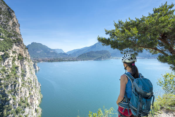 Pregasina, Riva del Garda, Lake Garda, Trento province, Trentino Alto Adige, Italy, Europe. Climbers on the 