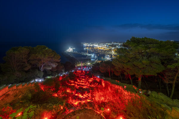 Castrignano del Capo, Santa Maria di Leuca, Salento, Apulia, Italy. The illuminated monumental waterfall of Santa Maria di Leuca