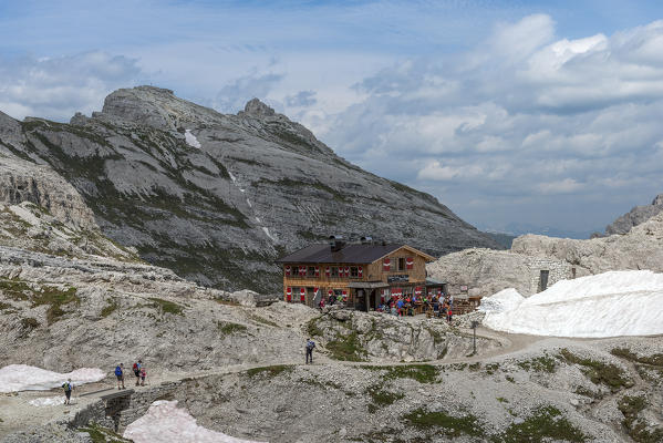 Sesto/Sexten, Dolomites, South Tyrol, Italy. The refuge Pian di Cengia/Buellelejoch