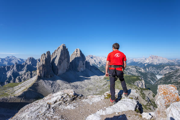 Sesto/Sexten, Dolomites, South Tyrol, province of Bolzano, Italy. View from the summit of Monte Paterno/Paternkofel on the Tre Cime di Lavaredo/Drei Zinnen