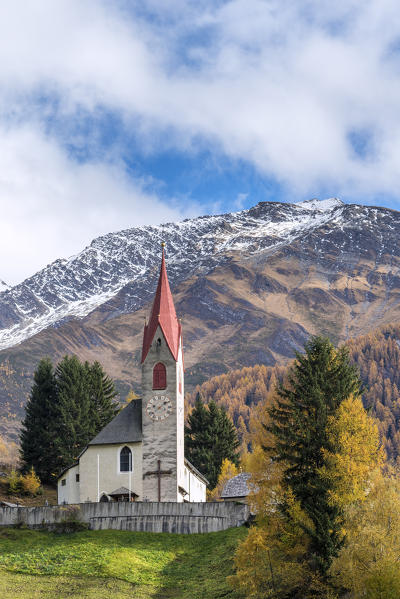 Ahrntal/Aurina Valley, South Tyrol, Italy. The church of Saint Peter