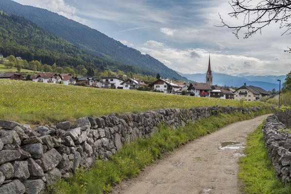 Issengo/Issing, Falzes, Pfalzen. South Tyrol, Bolzano province, Italy.