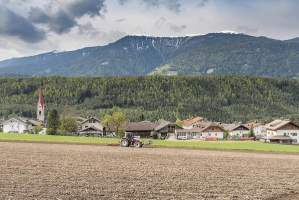 Issengo/Issing, Falzes, Pfalzen. South Tyrol, Bolzano province, Italy.