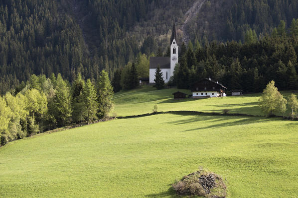 Mareta / Mareit, Racines / Ratschings, Bolzano province, South Tyrol, Italy. The church Sankt Magdalena