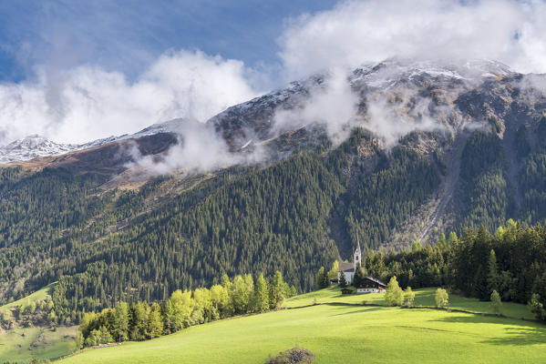 Mareta / Mareit, Racines / Ratschings, Bolzano province, South Tyrol, Italy. The church Sankt Magdalena