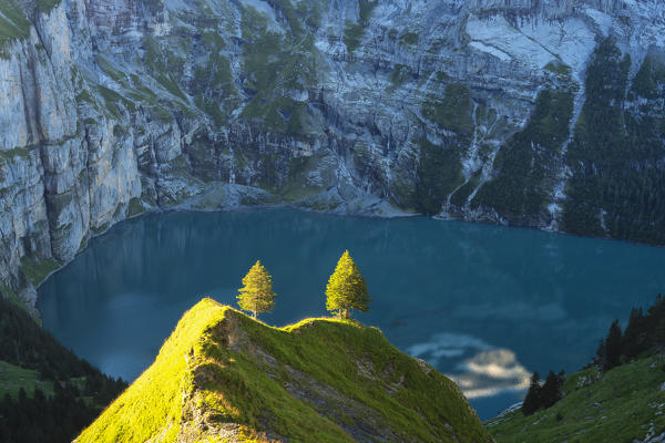 Oeschinensee lake, Bernese Oberland, Switzerland