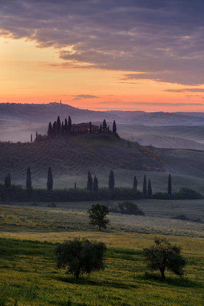 Europe, Italy, Belvedere farmhouse at dawn, Siena province, Tuscany district.