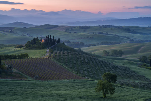 Europe, Italy, Orcia Valley at dawn, province of Siena, Tuscany.