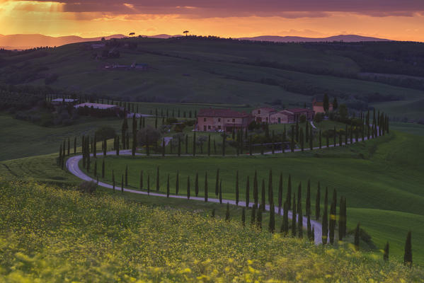 Europe, Italy, sunset at Baccoleno farmhouse, Tuscany.