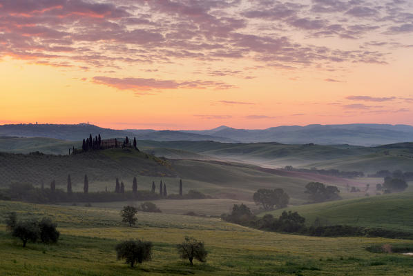 Belvedere Farmhouse at dawn, San Quirico d'Orcia, Orcia Valley, Siena province, Italy, Europe.