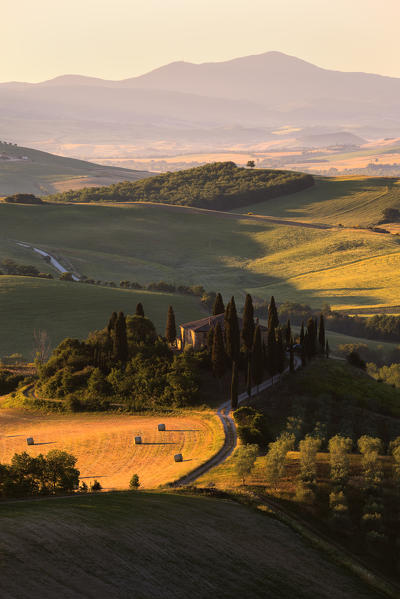 Belvedere Farmhouse at dawn, San Quirico d'Orcia, Orcia Valley, Siena province, Italy, Europe.