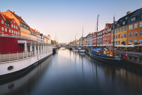 Nyhavn at dawn, Copenhagen, Hovedstaden, Denmark, Northern Europe.