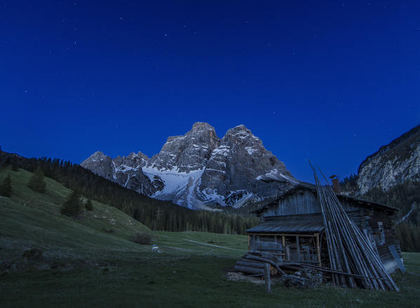 Selva di Cadore, Veneto, Cadore, Belluno, Dolomites, Italy. Pelmo and Blue hour