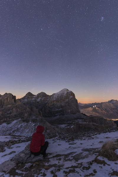 Tofana mount, Lagazuoi mount, Falzarego Pass, Cortina d'Ampezzo, Dolomiti, Dolomites, Belluno, Veneto, Italy.  HTofana di Rozes and Cortina d Ampezzo.