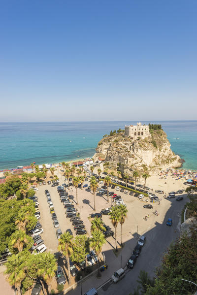 Tropea, Province of Vibo Valentia, Calabria, Italy. The Santa Maria dell'Isola seen from Piazza del Cannone