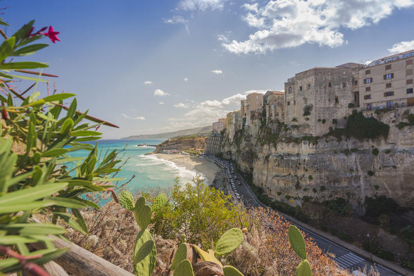 Tropea, Province of Vibo Valentia, Calabria, Italy. View of Tropea from the roof of the churh Santa Maria dell'Isola