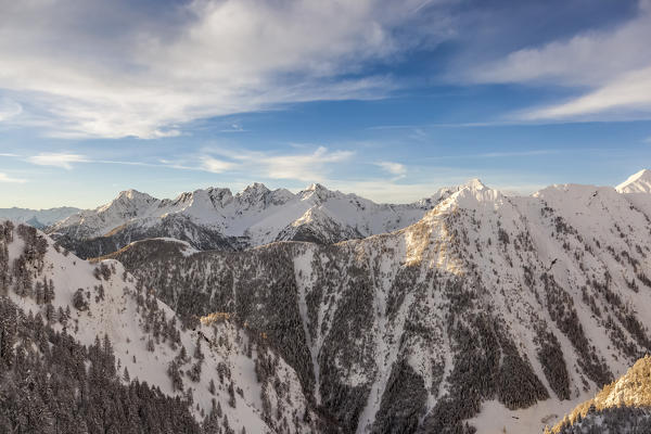 Italy, Italian Alps, Lombardy, sunrise on mountains