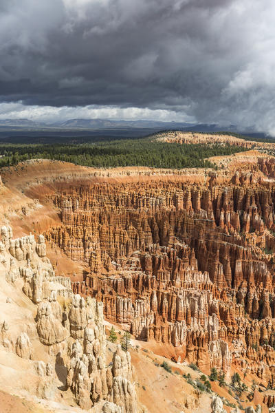 Hoodoos landscape from Inspiration Point. Bryce Canyon National Park, Garfield County, Utah, USA.