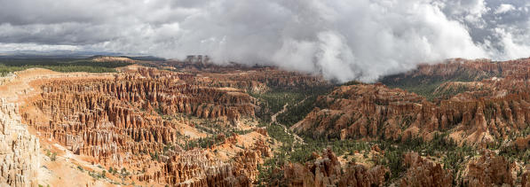 Hoodoos landscape from Inspiration Point. Bryce Canyon National Park, Garfield County, Utah, USA.