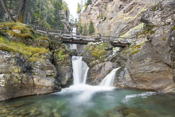 High Saent waterfall
Europe, Italy, Trentino Alto Adige, Trento district, Rabbi valley, Stelvio nature park