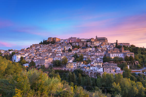 Città Sant'Angelo at sunrise
Europe, Italy, Abruzzo, Città Sant'Angelo, Pescara