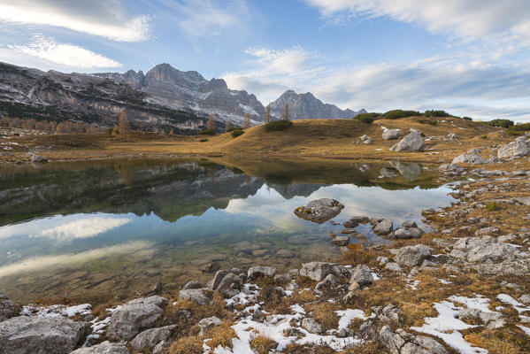 Alpine lake on the Brenta Dolomites
Europe, Italy, Trentino Alto Adige, Trento district, Non valley, Ville d'Anaunia