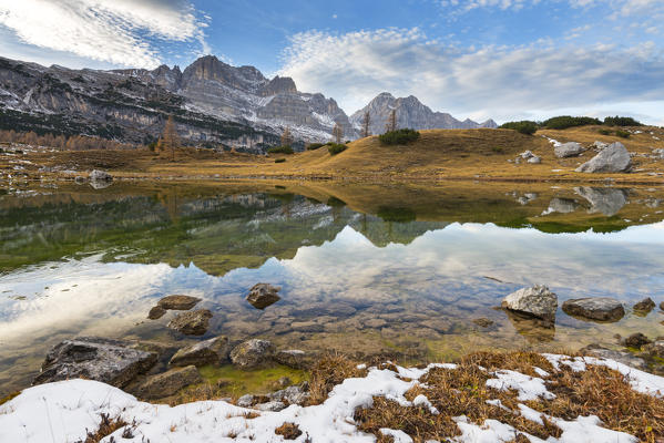 Alpine lake on the Brenta Dolomites
Europe, Italy, Trentino Alto Adige, Trento district, Non valley, Ville d'Anaunia
