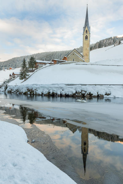 Church of Valdurna at winter
Europe, Italy, Trentino Alto Adige, Sarentino valley, Valdurna