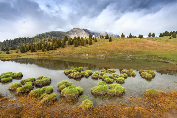 Peller mountain and lake Vipers
Europe, Italy, Non valley, Trentino, Trento province, Cles 