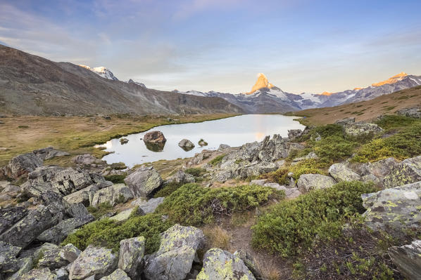 Sunrise on the Matterhorn at Stellisee Lake, Zermatt, Switzerland.