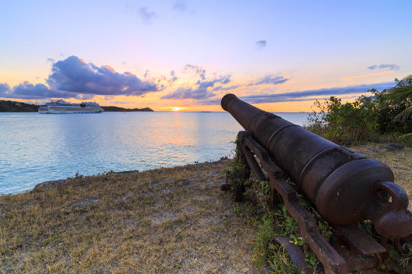 Old cannon, Fort James, St. Johns,  Antigua, Antigua and Barbuda, Caribbean, Leeward Islands, West Indies