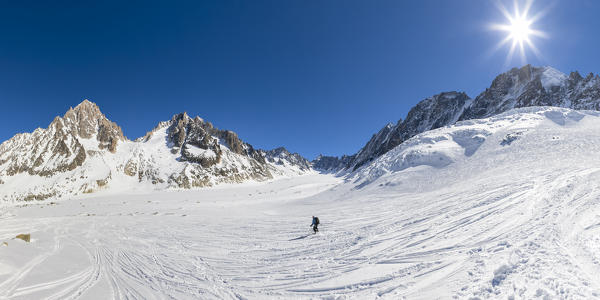 Freerider on Rognons Glacier during the descent to the Argentiere Glacier at the beginning of Haute Route Chamonix Zermatt (Argentiere, Chamonix-Mont-Blanc, Haute-Savoie, France, Europe) (MR)