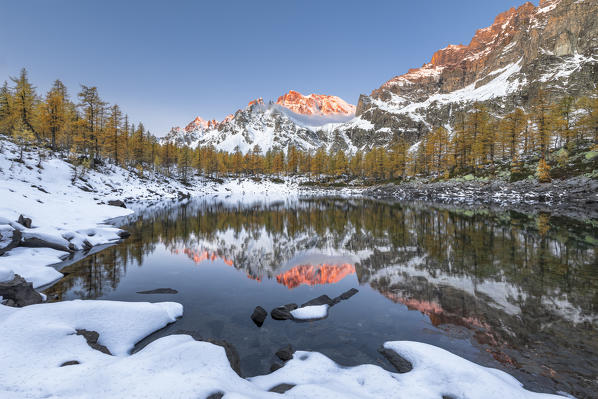 The Nero Lake in autumn at sunrise (Buscagna Valley, Alpe Devero, Alpe Veglia and Alpe Devero Natural Park, Baceno, Verbano Cusio Ossola province, Piedmont, Italy, Europe)