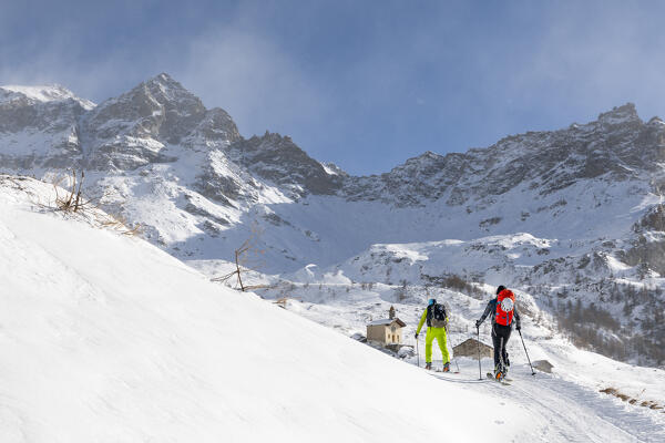 Ski touring in Valtournenche (Aosta province, Aosta Valley, Italy, Europe) (MR)