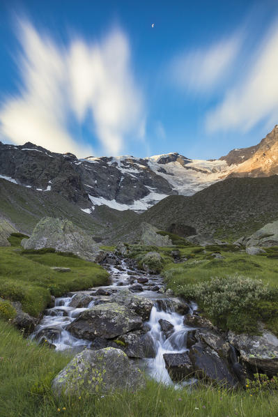 The sunrise in the Punta Gorber, Monte Rosa Massif (Zamboni Zappa Refuge, Macugnaga, Anzasca Valley, Verbano Cusio Ossola province, Piedmont, Italy, Europe)