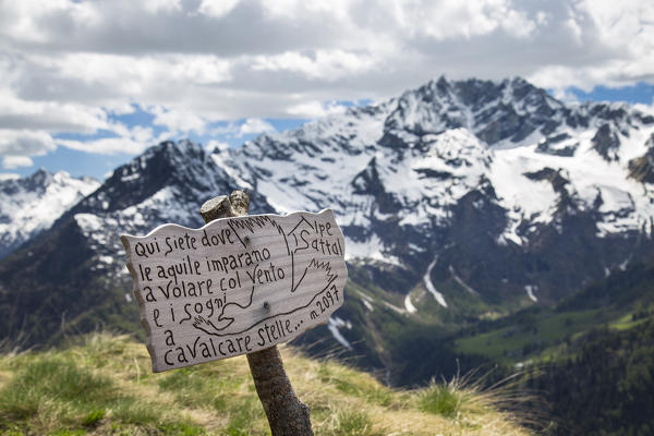 The welcome sign at Sattal Alp (Sattal Alp, Alagna Valsesia, Valsesia, Vercelli province, Piedmont, Italy, Europe)