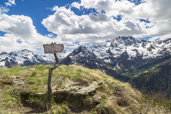 The welcome sign at Sattal Alp (Sattal Alp, Alagna Valsesia, Valsesia, Vercelli province, Piedmont, Italy, Europe)