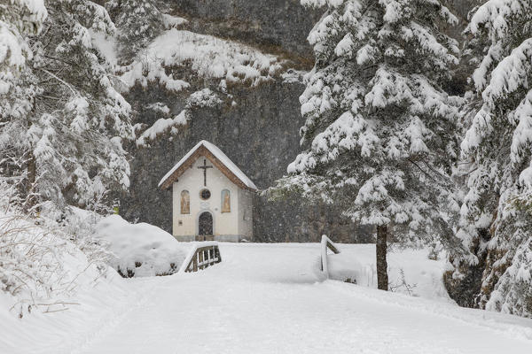 The small Church inside the Sottoguda Serrai Gorge at the foot of Marmolada (Sottoguda, Rocca Pietore, Belluno province, Veneto, Italy, Europe)