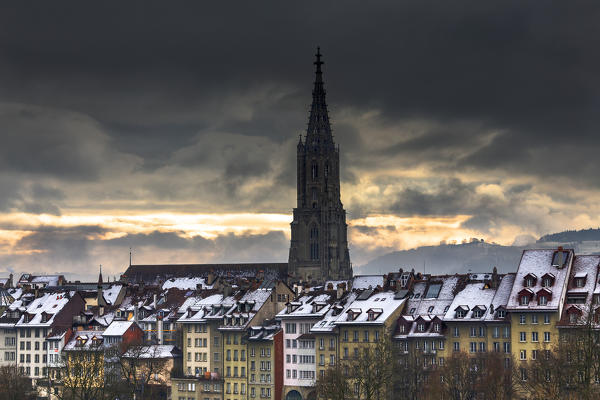 Black clouds above the Münster Cathedral. Bern, Canton of Bern, Switzerland, Europe.