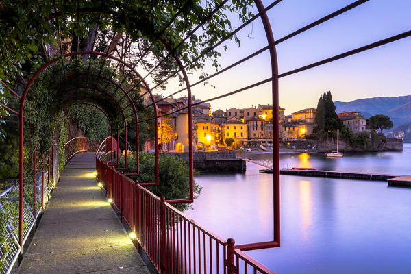 Walk of Lovers(Passeggiata degli innamorati) in Varenna at dusk. Como Lake, Lombardy, Italy, Europe.