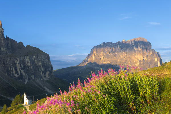 San Maurizio Chapel. Gardena Pass, Gardena Valley, Dolomites, South Tyrol, Italy, Europe.