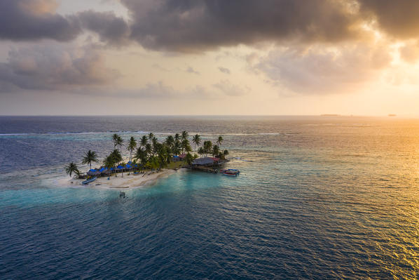 Kuanidup island, San Blas islands, Comarca Guna Yala, Panama, Central America 