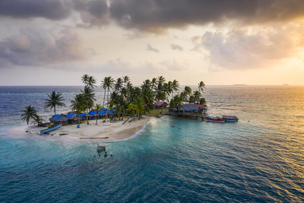 Kuanidup island, San Blas islands, Comarca Guna Yala, Panama, Central America 