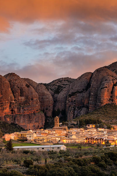 Aguero village with Mallets of Aguero at sunrise. Aguero, province of Huesca, Aragon, Spain, Europe