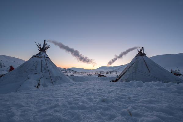 Nomadic reindeer herders camp.  Polar Urals, Yamalo-Nenets autonomous okrug, Siberia, Russia