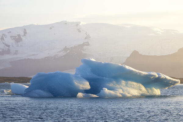 Icebergs during a summer sunset, Jokulsarlon Glacier Lagoon, Austurland, Eastern Iceland, Iceland, Europe
