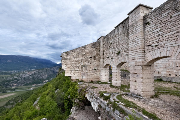 Crumbling walls of Fort Mollinary. Monte, Verona province, Veneto, Italy, Europe.