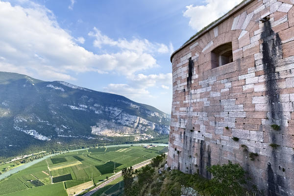 The mighty walls of Fort San Marco overlook the Adige valley. Caprino Veronese, Verona province, Veneto, Italy, Europe.