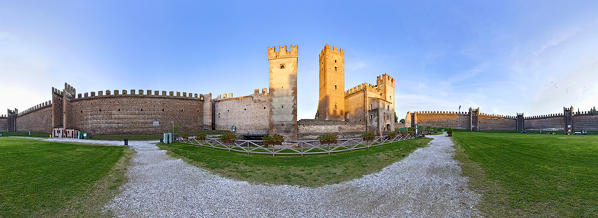 The fortified complex of the Scaliger castle of Villafranca Veronese with its crenellated fence. Verona province, Veneto, Italy, Europe.